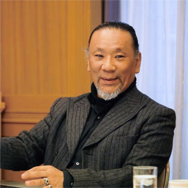 c019岸崎孝弘_顔写真（個人）@2x