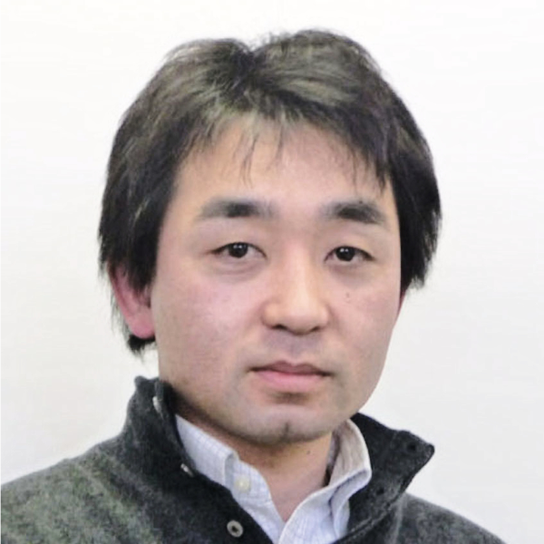 c037鈴木和弘_顔写真（個人）@2x